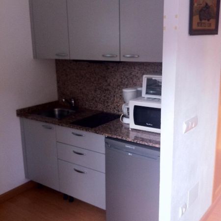 Aparthotel Arenal Pals Bagian luar foto